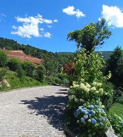 Casa Do Loureiro بيت للعطل *