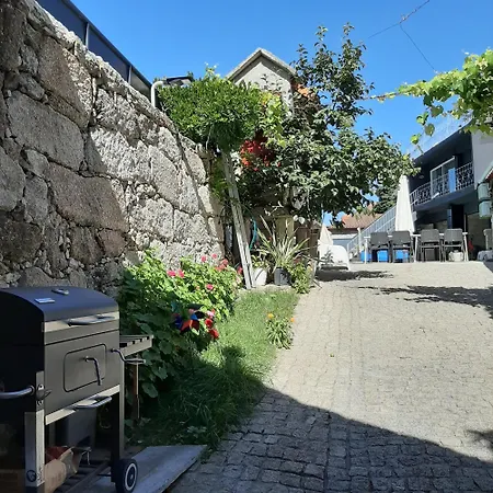 Casa Do Loureiro Feriehus Paradela (Vila Real)